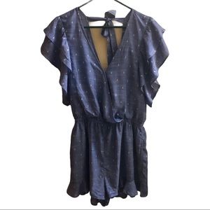 EUC AEO Chambray print Romper Sz L
